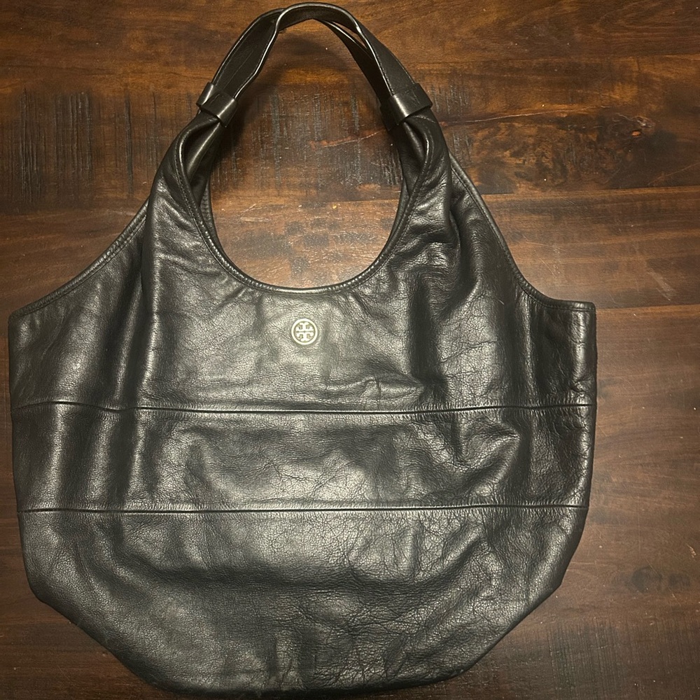 Tory Burch Black Leather Bucket Bag